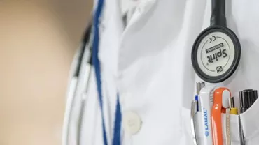 Studiu: Cel puţin 7.000 de cadre medicale au murit din cauza COVID-19 la nivel mondial