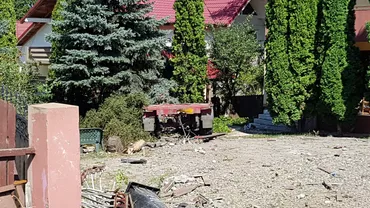 Accident mortal în Iaşi: O fetiţă de trei ani a fost spulberată de un camion în propria curte. Și şoferul a murit pe loc (VIDEO)