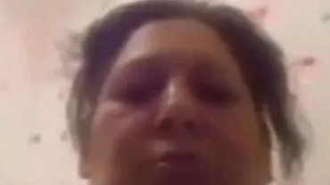 Fetiță de cinci ani, filmată în timp ce este bătută crunt de mama sa
