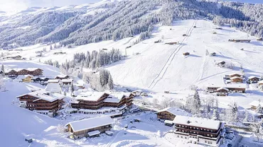 Noi restricții în Austria. Se interzic petrecerile în staţiunile de schi, după închiderea pârtiilor