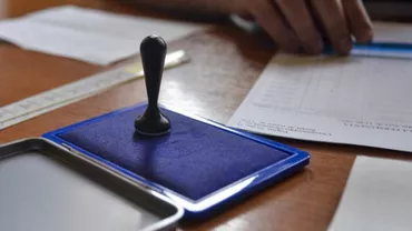 Bistriţa Năsăud: Un bărbat a leşinat în urma unei crize de lipotimie, într-o secţie de votare