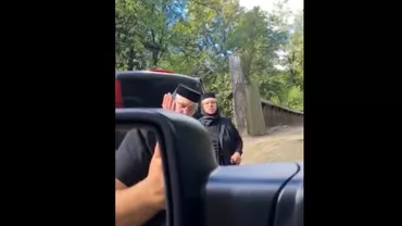 Scandal electoral la mănăstirea Agapia: Măicuțe transportate la secția de vot de fiul unui candidat. Două dintre ele înghesuite în portbagaj (VIDEO)