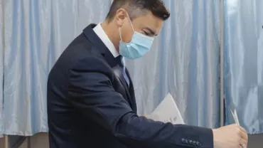 EXCLUSIV // Cazuri de coronavirus în Primăria Iași: Viceprimarul și doi funcționari, depistați pozitiv. Mihai Chirica urmează să efectueze testul după ce a participat la ședința Comitetului Municipal pentru Situații de Urgență