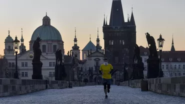 CORONAVIRUS | Noi restricții în Cehia: Școlile, restaurantele, cinematografele și sălile de fitness se închid