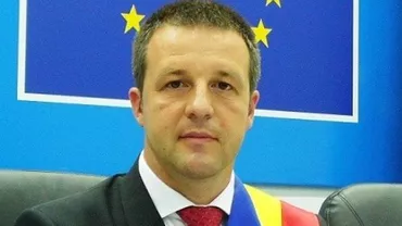 Primarul Marian Dragomir: „Victorie!!! Fără mască în Brăila!!! Decât o viață slugă, mai bine 4 ani vultur!!!”