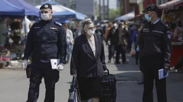 București: Rata infectării cu coronavirus a sărit de 3 la mia de locuitori. Posibile noi măsuri: Toate școlile în scenariul roșu, restaurante și cinematografe, închise, masca, obligatorie în toate spațiile publice