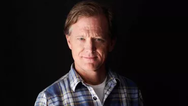 A murit James Redford, realizator de documentare şi fiul actorului Robert Redford