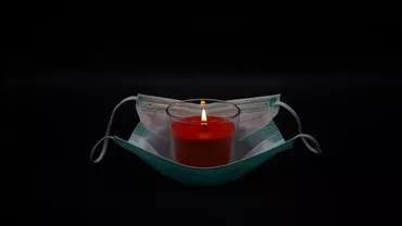 Mitropolitul Amfilohie al Muntenegrului a murit de coronavirus. El refuza să poarte mască și susținea că pelerinajele sunt „vaccinul lui Dumnezeu”