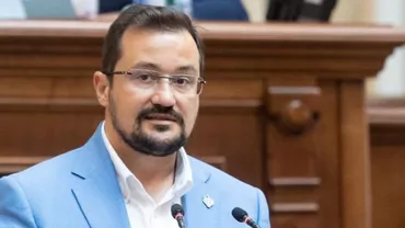 Suspiciuni de blat între PSD și USR: Social-democrații au reuşit să asigure cvorum pentru a trimite la dezbateri legea privind amânarea alegerilor parlamentare cu ajutorul lui George Dircă, votat membru al Consiliului Legislativ, la pachet cu Iordache