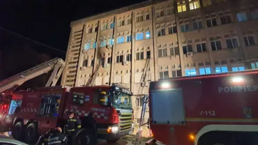 Prefectul județului Neamț acuză lipsa avizelor pentru mutarea secției ATI de la etajul 3 la 2, acolo unde a avut loc incendiul în care au murit 10 pacienți COVID-19 (VIDEO)