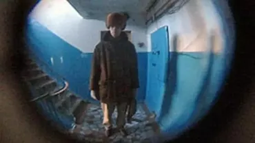 Bătrânul a sunat la uşa ei, i-a dat o scrisoare şi apoi a dispărut. Când a deschis-o, s-a PRĂBUȘIT. Ce scria acolo