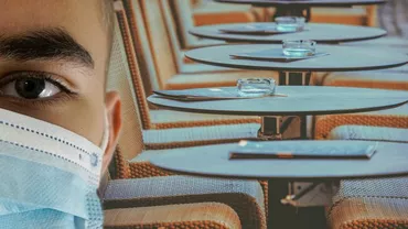 Transmiterea COVID-19 în aer prin intermediul aerosolilor: Riscul de infectare într-un salon, în bar sau la școală în funcție de ventilație, folosirea măștii și durata întâlnirii