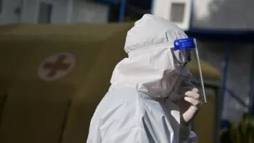 Gest impresionant în plină pandemie. Zeci de medici din Grecia renunță la statutul de parlamentari pentru a lucra în spitale