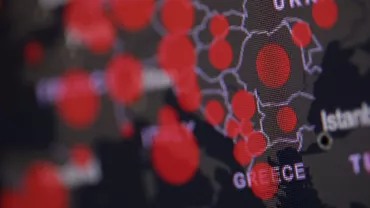 Raport: Peste 95% dintre victimele COVID-19 aveau comorbidităţi asociate / Grupele de vârstă cele mai afectate de epidemie