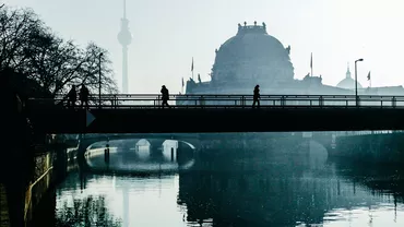 Germania, record negativ de decese asociate COVID-19, în ziua marcată de intrarea în lockdown