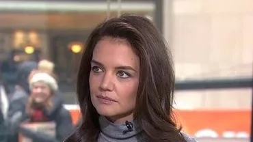 Katie Holmes a împlinit 42 de ani. A fost căsătorită cu actorul Tom Cruise și au împreună o fiică