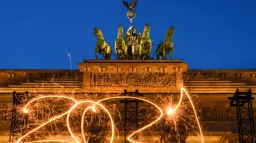 A început Revelionul! Țările care au trecut deja în 2021 și cum arată cele mai frumoase focuri de artificii de până acum (VIDEO)