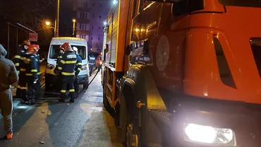 Incendiu puternic într-un bloc din Baia Mare. O femeie a murit, iar alte 46 de persoane au fost evacuate