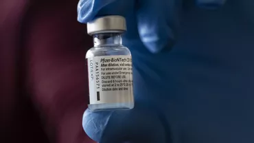 Alexandru Rafila explică cum se realizează vaccinarea anti-COVID:  Cea de-a doua doză trebuie să fie făcută la un interval minim de 21 de zile (VIDEO)