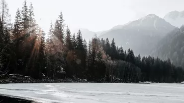 Prognoza meteo, azi, 21 ianuarie 2021. Temperaturile cresc brusc în toată țara. Pericol de avalanșe în zonele montane înalte