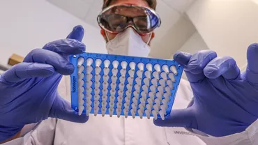 CORONAVIRUS | 2.699 de noi îmbolnăviri și 74 de decese în rândul pacienților cu COVID-19: 997 de persoane sunt internate la terapie intensivă