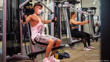 Scandal-monstru la o sală de fitness din Ploiești. O persoană a scos arma, iar locația a fost vandalizată