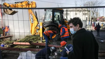 Primarul general al Capitalei, despre lucrările la termoficare. Nicușor Dan: Vorbim azi despre 53 de kilometri din cele mai afectate zone, dar vor urma alți 210 / Vrem ca investițiile noi să fie finanțate din credite (VIDEO)