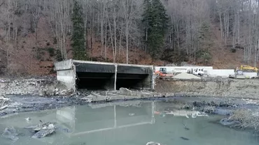 Un perete al stației de epurare din Sinaia s-a prăbușit, iar ape uzate, neepurate au ajuns în râul Prahova (FOTO)