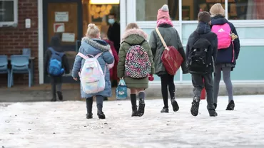 CMBSU: Condițiile în care merg la școală elevii, începând de luni