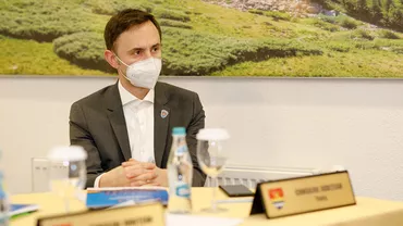 Preşedintele Consiliului Judeţean Timiş, Alin Nica, îl acuză pe Dominic Fritz că „nu a făcut nimic” pentru reducerea ratei de infectare cu noul coronavirus