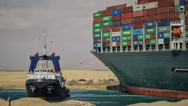 Canalul Suez, blocat | Celulă de criză la ANSVSA: Ce măsuri au fost luate pentru asigurarea protecției animalelor din România de la bordul navelor de transport aflate în zonă