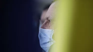Sorin Cîmpeanu susține că mai puţin de jumătate dintre profesori sunt pregătiţi pentru predarea online / „Am reuşit, cum-necum, să încheiem anul şcolar 2019 - 2020. Îl vom încheia şi pe acesta mai bine”