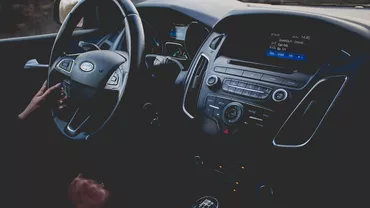 Ford oprește temporar producția de mașini la Craiova