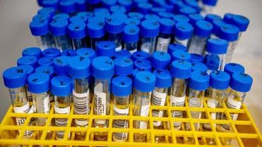 GCS: 210 noi persoane infectate cu COVID-19 în Capitală. Județul Cluj, singurul din țară care mai înregistrează peste 100 de cazuri