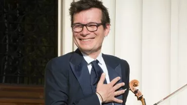 Violonistul Alexandru Tomescu şi pianista Sînziana Mircea, concert de Ziua Europei la centrul de vaccinare de la Biblioteca Naţională