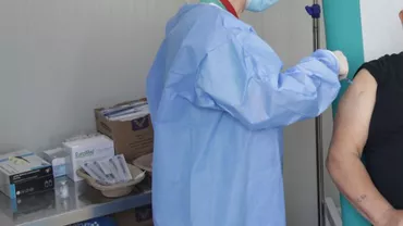 Peste 14.000 de persoane s-au vaccinat împotriva COVID-19 în centrele-maraton din Capitală, până duminică la amiază