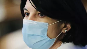 Banii din PNRR, în pericol din cauza unor funcţionari care nu vor să-şi piardă sporurile. Violeta Alexandru (PNL): Dacă acești oameni își permit să șantajeze practic conducătorii instituției, avem o gravă problemă