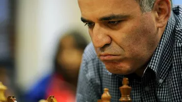Gari Kasparov, cel mai mare șahist din lume, vine în România