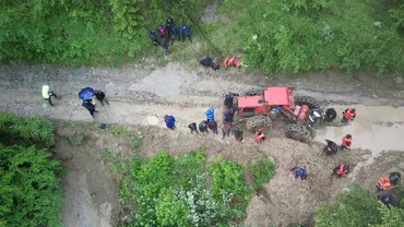 Salvamontiștii din România acuză Jandarmeria din Vrancea că s-a lăudat cu acțiunea lor de salvare: Așa e când privitorii se cred mari salvatori”