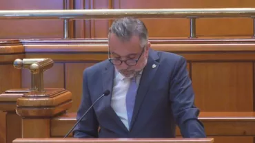 Moţiunea de cenzură împotriva Guvernului Cîțu, citită în plenul reunit. Lucian Romașcanu: “Guvernarea PNL-USR-UDMR conduce economia României spre prăpastie cu o viteză uluitoare! România trăiește de pe o zi pe alta, din împrumuturi masive