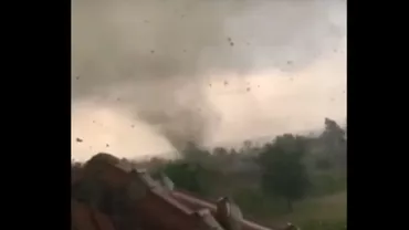 Efecte dramatice ale tornadei din Cehia: Trei decese și sate rase de pe fața pământului (VIDEO)