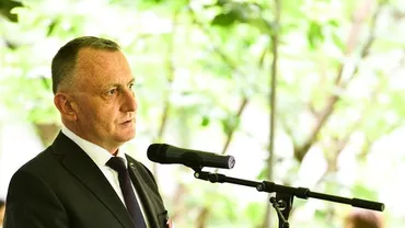 Sorin Cîmpeanu, întrebat cum s-a poziționat în cursa pentru șefia PNL: „M-am poziționat foarte clar pentru politica educației. Pe 25 septembrie va trebui să îmi exercit și eu votul” (VIDEO)