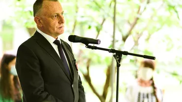 Stoparea exodului tinerilor în străinătate, o mare provocare. Sorin Cîmpeanu : „Ministerul Educației încurajează experiențele internaționale