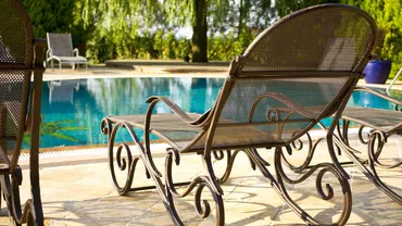 În aproape orice hotel din Europa turiștii fac dovada vaccinării, vindecării sau a unui test PCR. În România, autoritățile par liniștite. Expert: Într-o lună același lucru se poate întâmpla și la noi