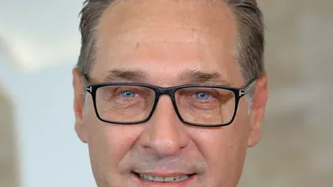 Fostul vicecancelar și politician de extremă dreapta al Austriei, Heinz-Christian Strache, a fost condamnat la 15 luni de închisoare cu suspendare pentru corupție