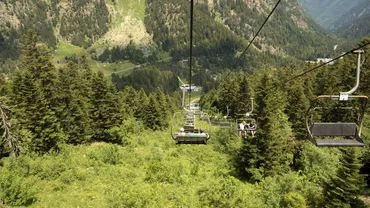 Moarte cumplită pentru un bărbat care se afla în concediu. Românul a căzut din telescaun, în stațiunea Parâng