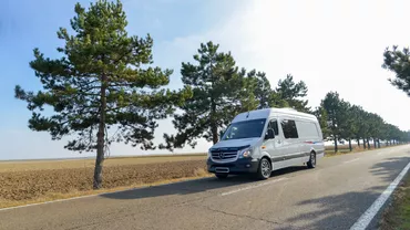 5 avantaje ale microbuzelor pentru transportul internațional de persoane