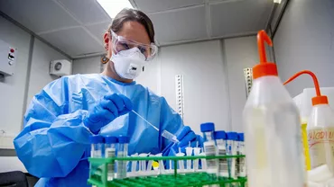 Marea Britanie a aprobat un medicament anti-COVID pe bază de anticorpi, produs de Regeneron/Roche. Cum funcționează Ronapreve