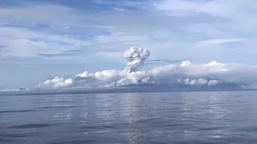 Fenomen extrem de rar în Alaska: Trei vulcani au erupt în același timp