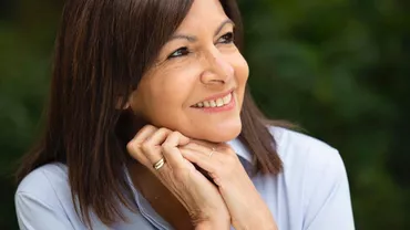 Franța: Primarul socialist al Parisului, Anne Hidalgo, va candida la alegerile prezidențiale împotriva lui Emmanuel Macron